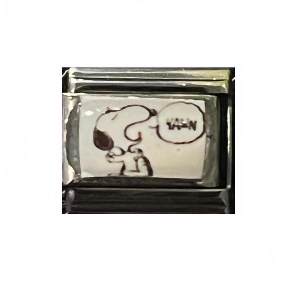 Yawn snoopy charm
